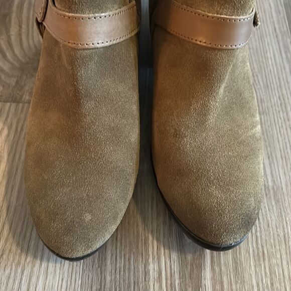 SAM EDELMAN PHOENIX GREEN AND TAN ANKLE BOOTIE GENUINE SUEDE SIZE 6 - Picture 2 of 9